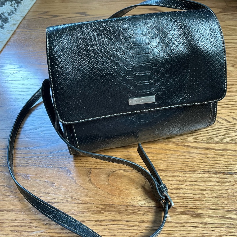 Liz Claiborne Black Crossbody Bag with Snakeskin Design
